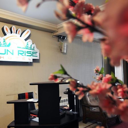 Sun Rise Hotel Tbilisi ภายนอก รูปภาพ