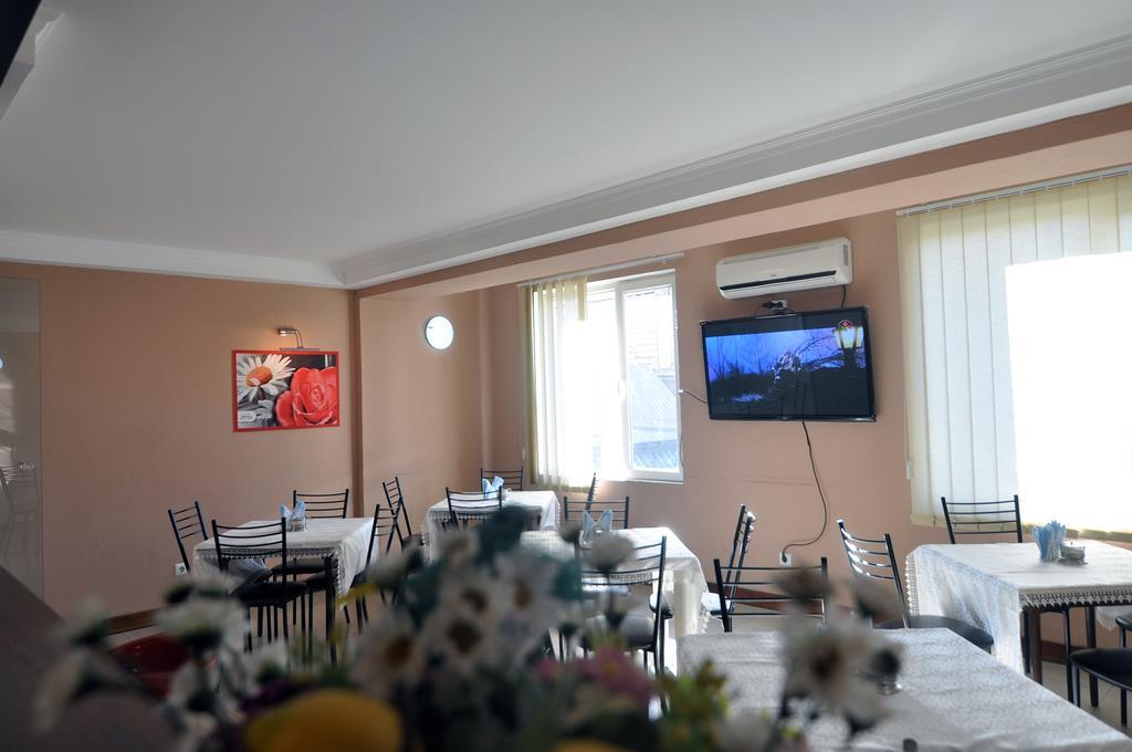 Sun Rise Hotel Tbilisi ภายนอก รูปภาพ