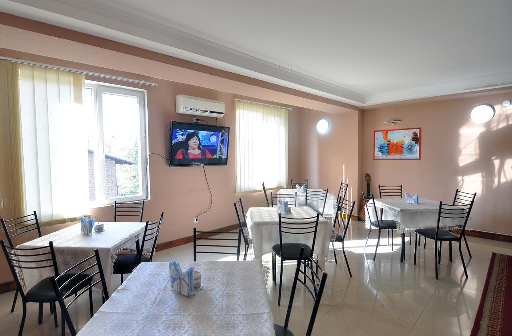 Sun Rise Hotel Tbilisi ภายนอก รูปภาพ