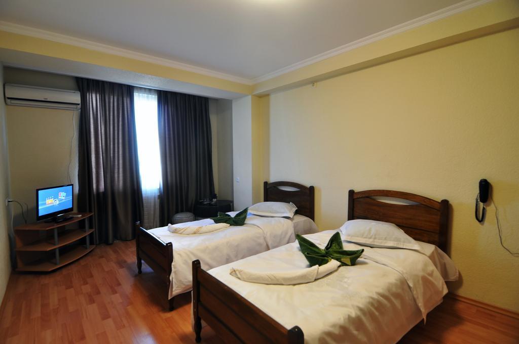 Sun Rise Hotel Tbilisi ห้อง รูปภาพ