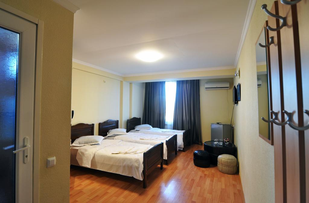 Sun Rise Hotel Tbilisi ห้อง รูปภาพ